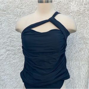 New Two Piece all black Size Large Swimwear top and bottom full top coverage